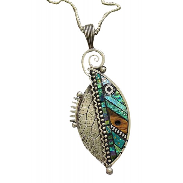 Green Leaf Pendant Necklace