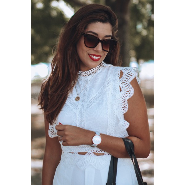 White High Collar Vintage Lace Vest